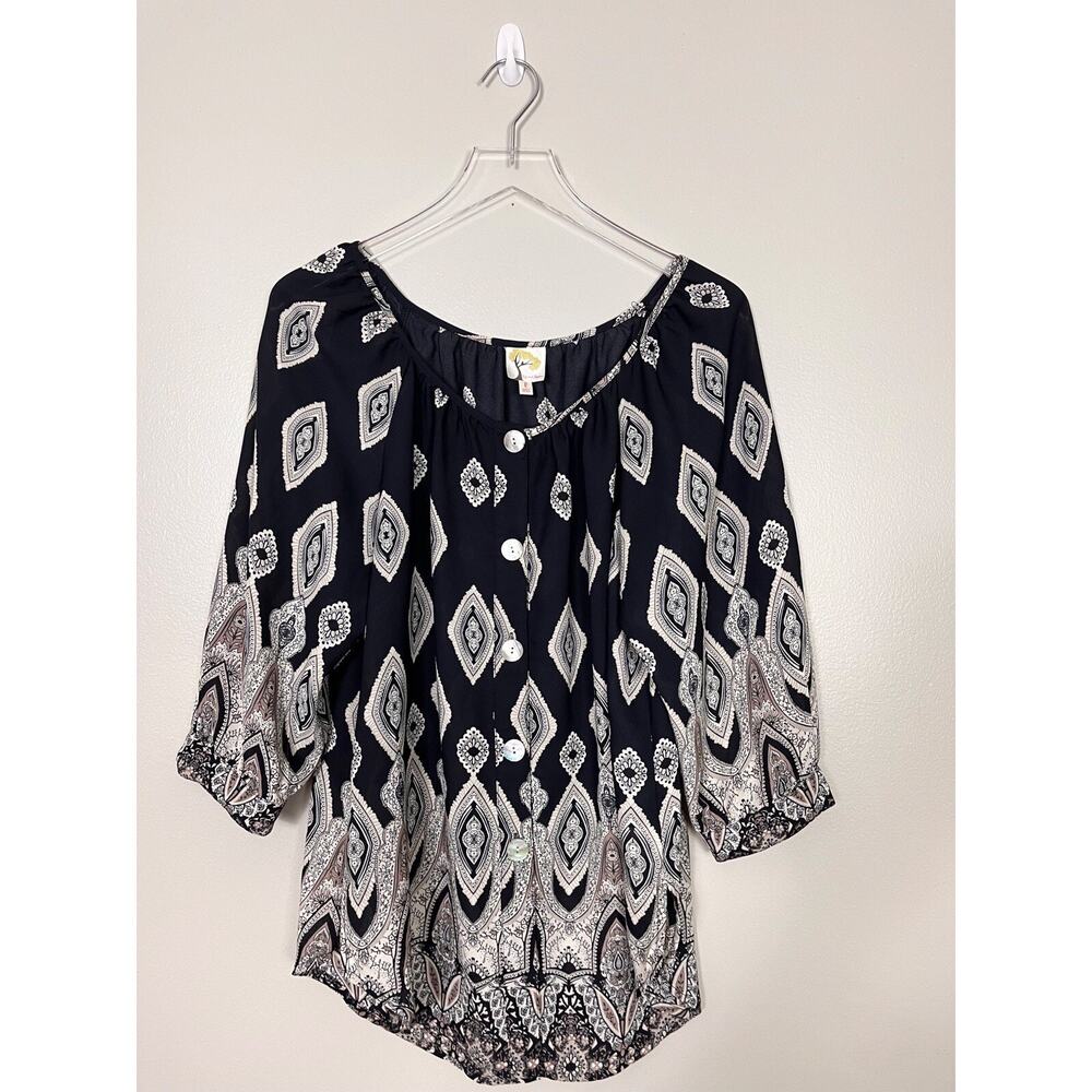 Fig and Flower Black Tan Printed Button Up Shirt Oversized Buttons Size Large